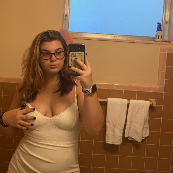 Meet your Posher, Olimpia - Picture 1 of 1